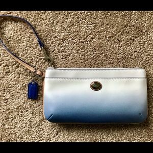 NWOT Coach Peyton Ombré Clutch